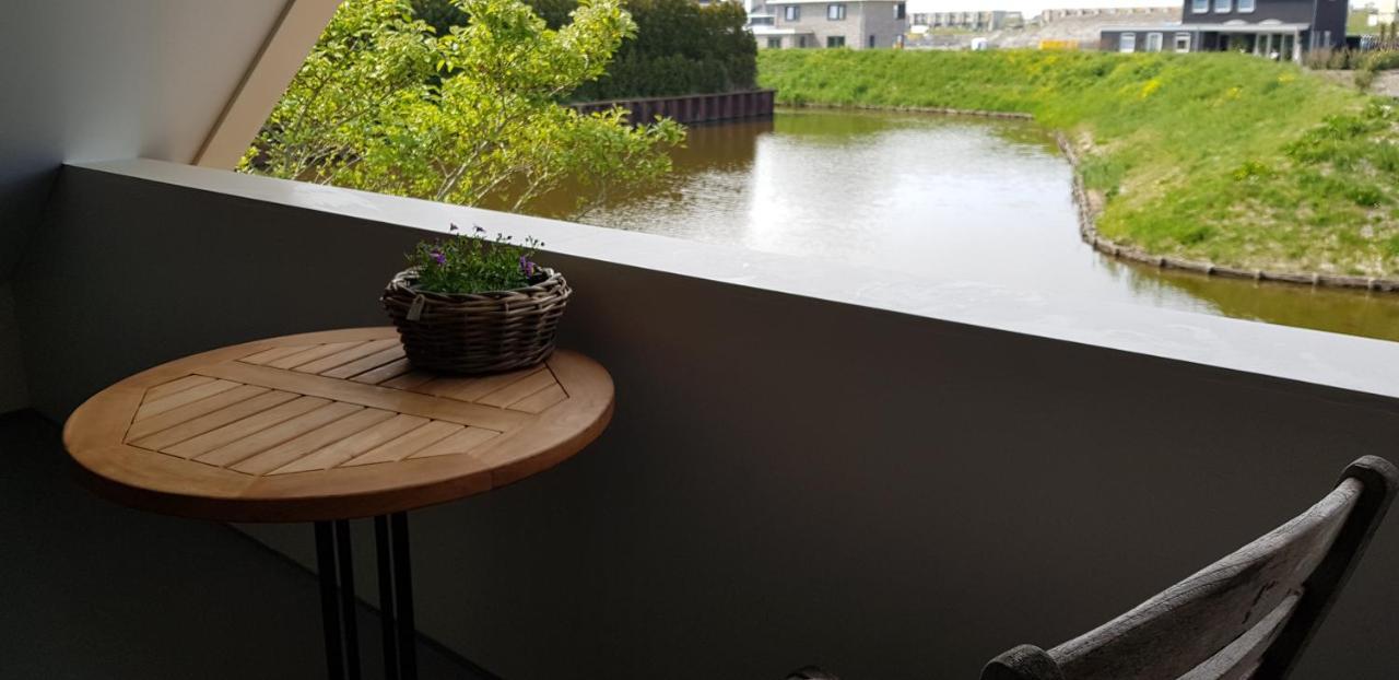 Prachtig Vrijstaand Appartement Aan Het Water Heerhugowaard Exterior photo