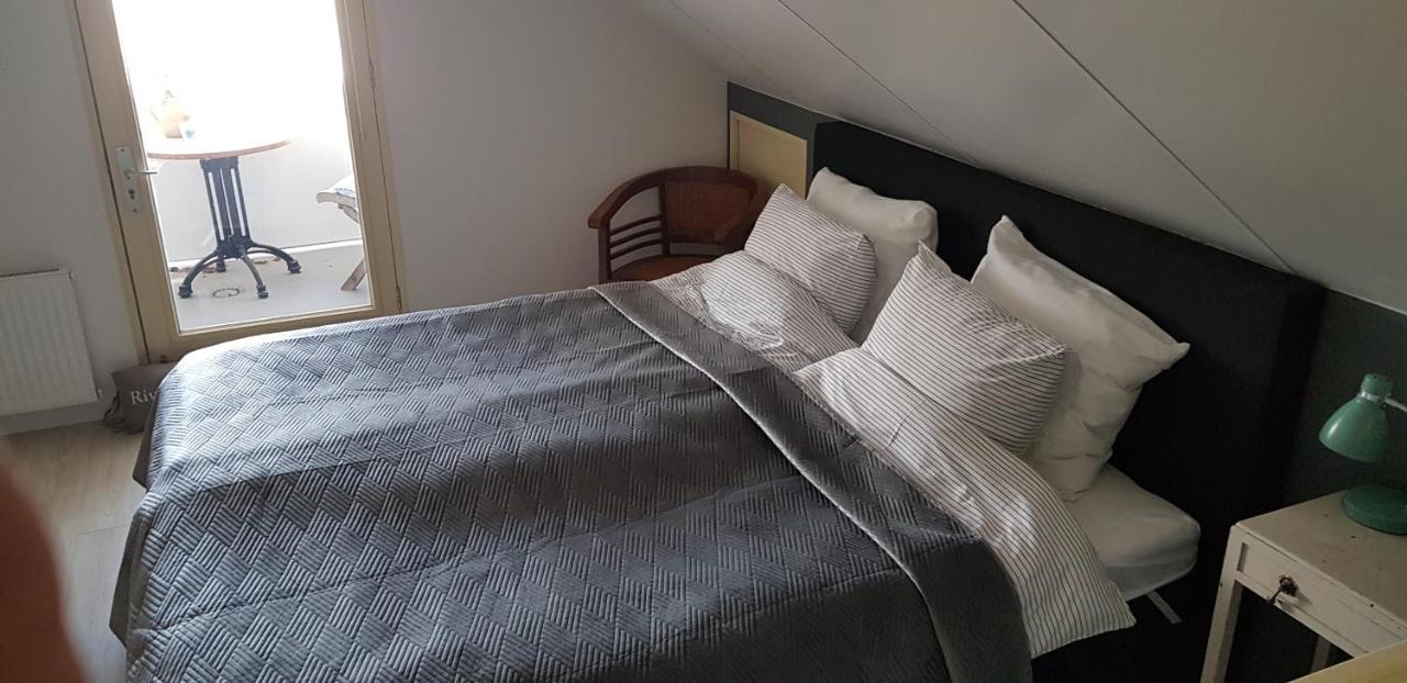 Prachtig Vrijstaand Appartement Aan Het Water Heerhugowaard Exterior photo